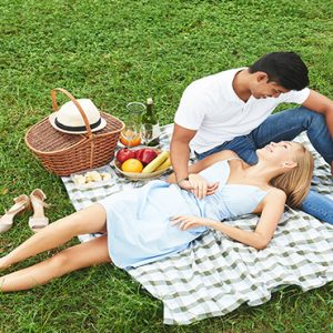 Bali Honeymoon Packages Berry Amour Romantic Villas Garden Picnic At Botanical Gardens