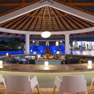 Barbados Honeymoon Packages Sandals Royal Barbados Bar1