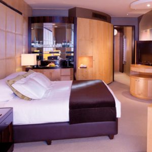 Dubai Honeymoon Packages Shangri La Hotel Dubai Horizon Club Deluxe Room
