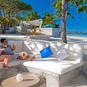 Thailand Honeymoon Packages Centara Grand Beach Resort Samui Couple At The Beach Bar