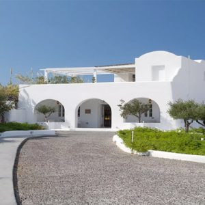 Greece Honeymoon Packages Kirini Santorini Hotel Entrance1