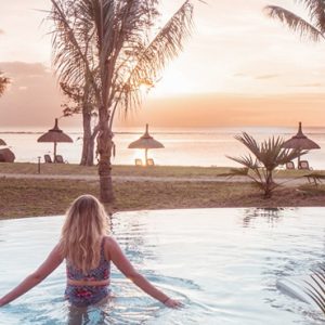 Mauritius Honeymoon Packages Victoria Beachcomber Resort And Spa Victoria For Two Woman In Swim Up Pool1