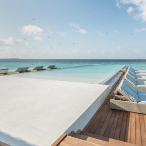 Maldives Honeymoon Packages Heritance Aarah Infinity Pool And Sun Loungers