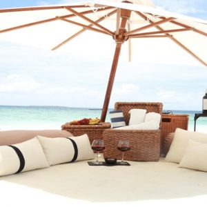 Maldives Honeymoon Packages Heritance Aarah Picnic With A View
