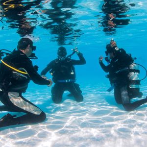 Maldives Honeymoon Packages Fushifaru Scuba Diving