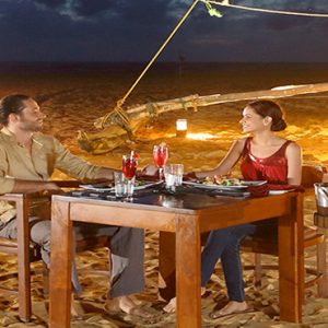Sri Lanka Honeymoon Packages Jetwing Blue Signature Dining, Beach Dining