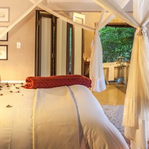 South Africa Honeymoon Packages Thornybush Game Reserve Thornybysh River Lodge