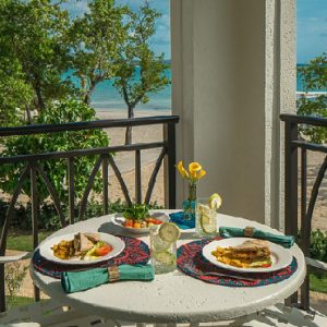 Jamaica Honeymoon Packages Sandals South Coast Italian Beachfront Club Level Walkout Honeymoon Suite W Tranquility Soaking Tub3