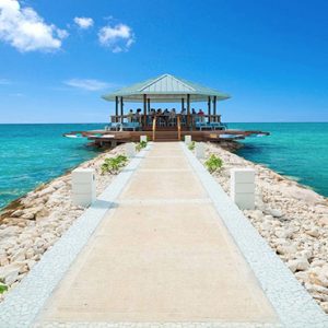 Jamaica Honeymoon Packages Sandals South Coast Latitude Bar1
