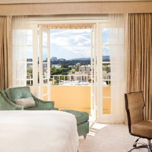 Los Angeles Honeymoon Packages Four Seasons Los Angeles Presidential Suite West