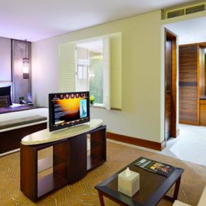 Dubai Honeymoon Packages Millennium Plaza Hotel Dubai Executive Suite Bedroom
