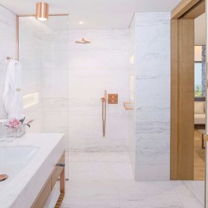 Dubai Honeymoon Packages Caesar’s Resort Bluewaters Dubai Julius Deluxe Room Twin Bathroom
