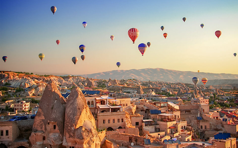 The Most Romantic Hot Air Balloon Rides In The World Cappadoccia, Turkey