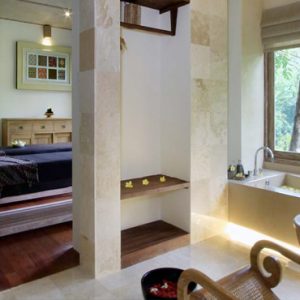 Bali Honeymoon Packages The Kayon Resort By Pramana Spa Bath And Treatment Room