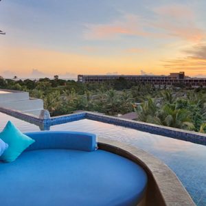 BLU Sky Restaurant Bar Lounge3 De Vins Sky Hotel Seminyak Bali Honeymoons