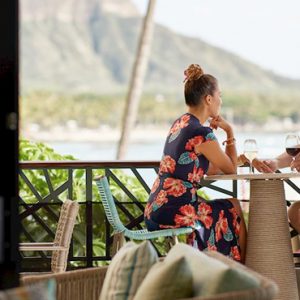 Couple In Lounge Outrigger Waikiki Beach Resort Hawaii Honeymoons