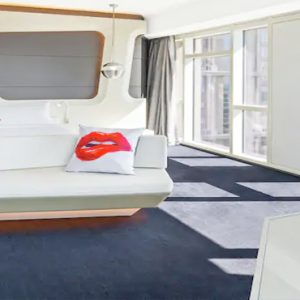 King Mega Suite V Hotel Dubai, Curio Collection By Hilton Dubai Honeymoons
