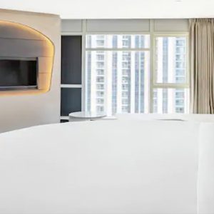 Round Bed Vantage Suite1 V Hotel Dubai, Curio Collection By Hilton Dubai Honeymoons