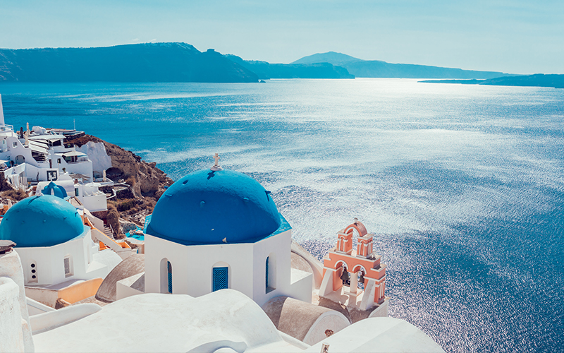 Top Places In Europe To Celebrate Your First Wedding Anniversary Santorini