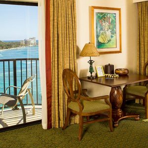 V 47 Club Diamond Head Oceanfront Suite Outrigger Waikiki Beach Resort Hawaii Honeymoons