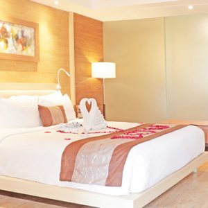 Whirlpool Suite2 De Vins Sky Hotel Seminyak Bali Honeymoons